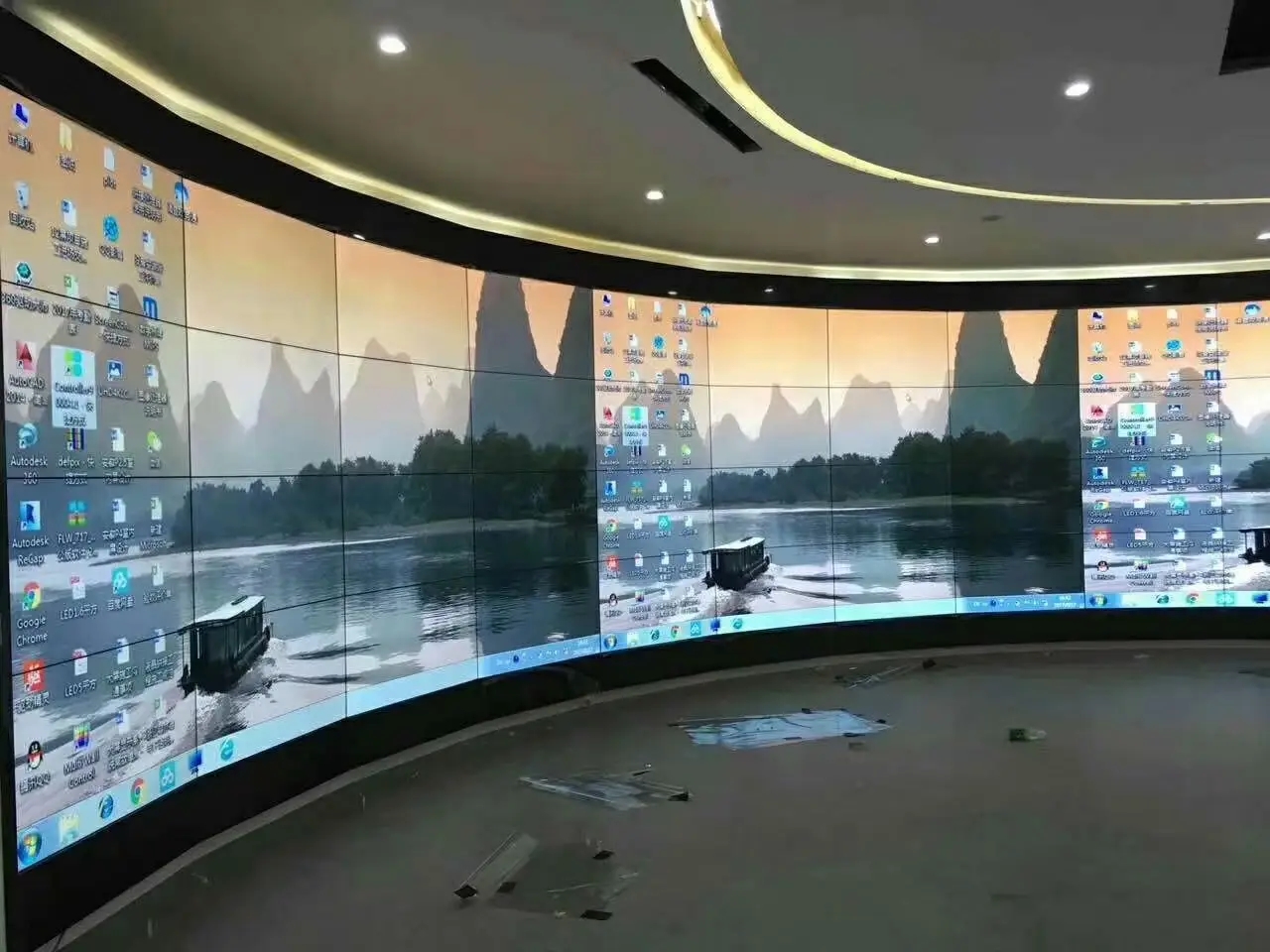 多功能展厅适合使用液晶拼接屏